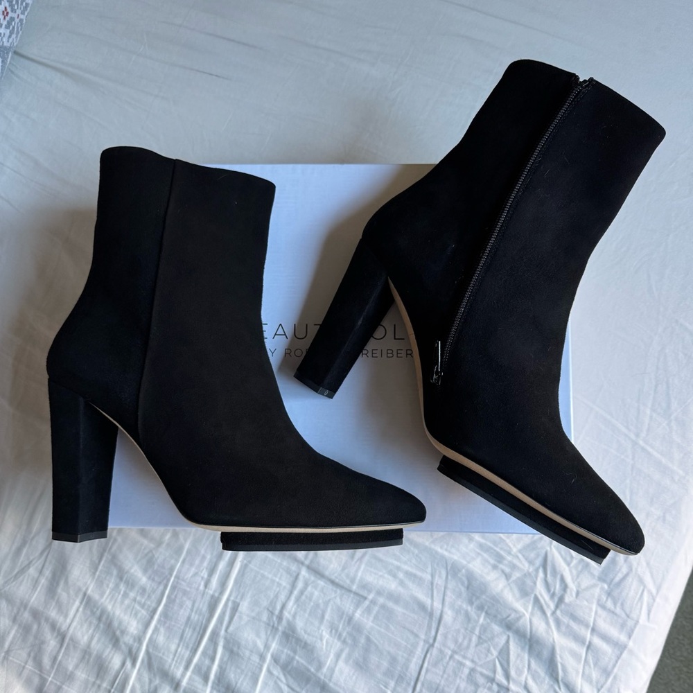 Beautiisoles black suede ankle boots size 41 new made in italy